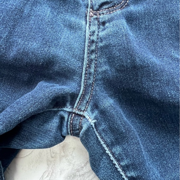 PAIGE jeans - Picture 3 of 6